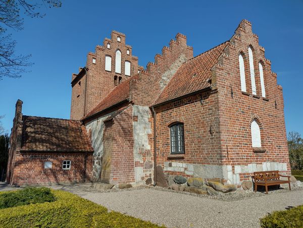 Svogerslev kirke foto Ernst Olsen