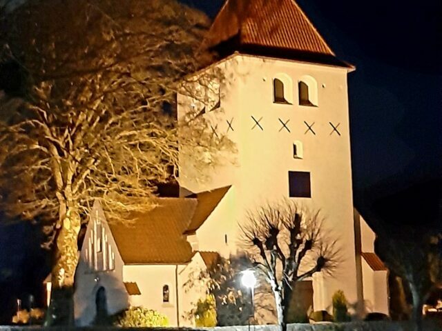 Hejnsvig Kirke foto Lis Jakobsen