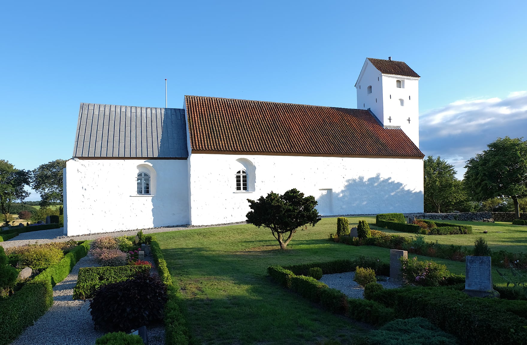 Helgenaes-kirke-foto-Keld-Pihlkjer