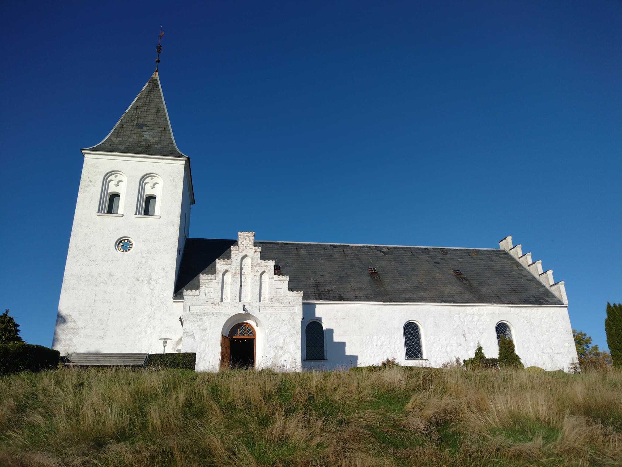 Diernæs Kirke